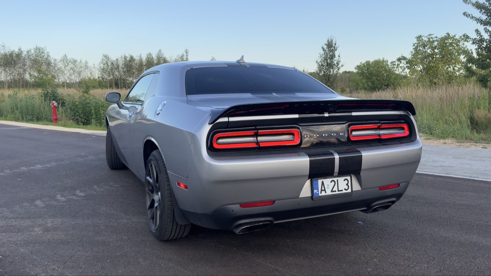 Dodge Challenger 5.7 HEMI carplay/android auto