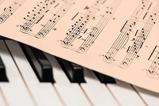 Teoria muzyki: korepetycje (także online)  /  nauka gry na fortepianie