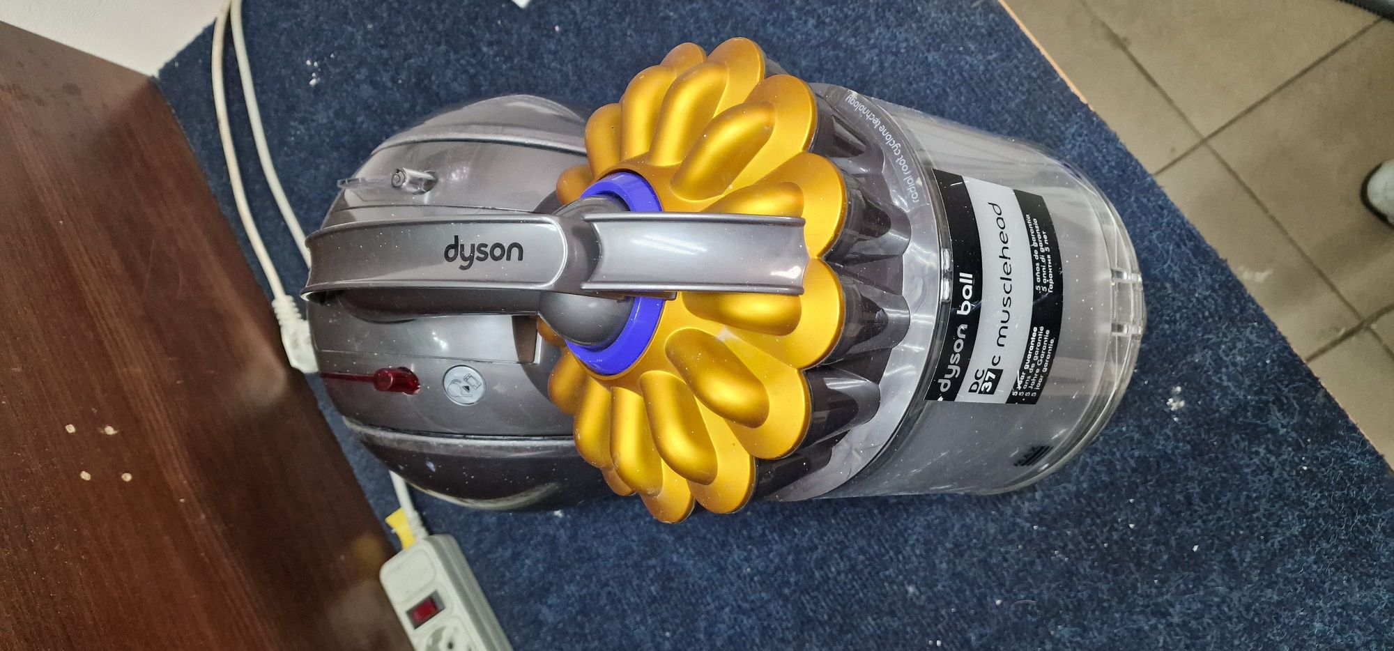 Пилисос Dyson Dc37 1200w