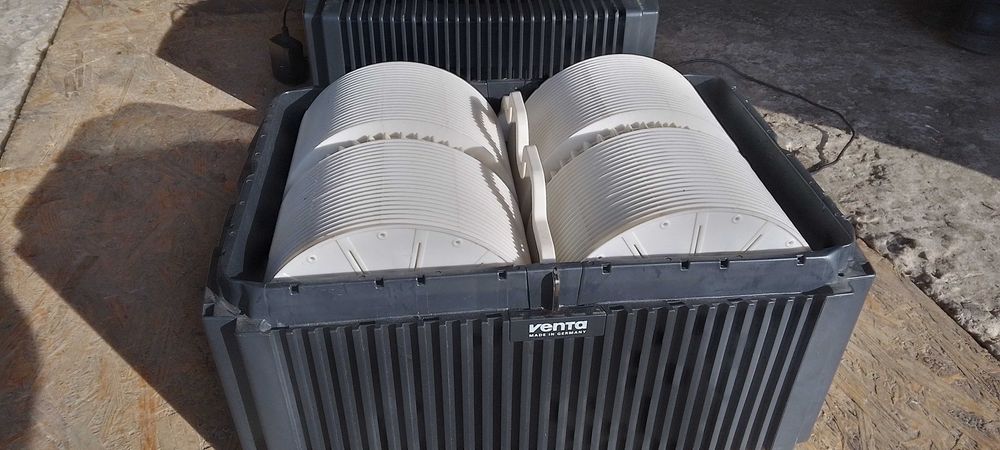 Мощный увлажнитель воздуха Venta LW44 Black