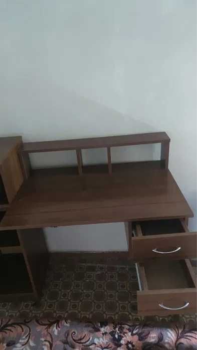 Стол письменный б/у