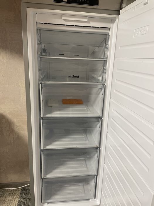 Vestfrost морозильна камера