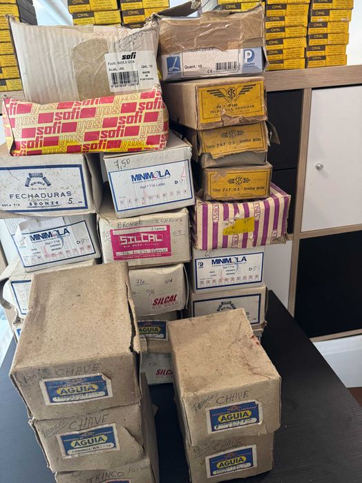 Fechaduras de embutir várias