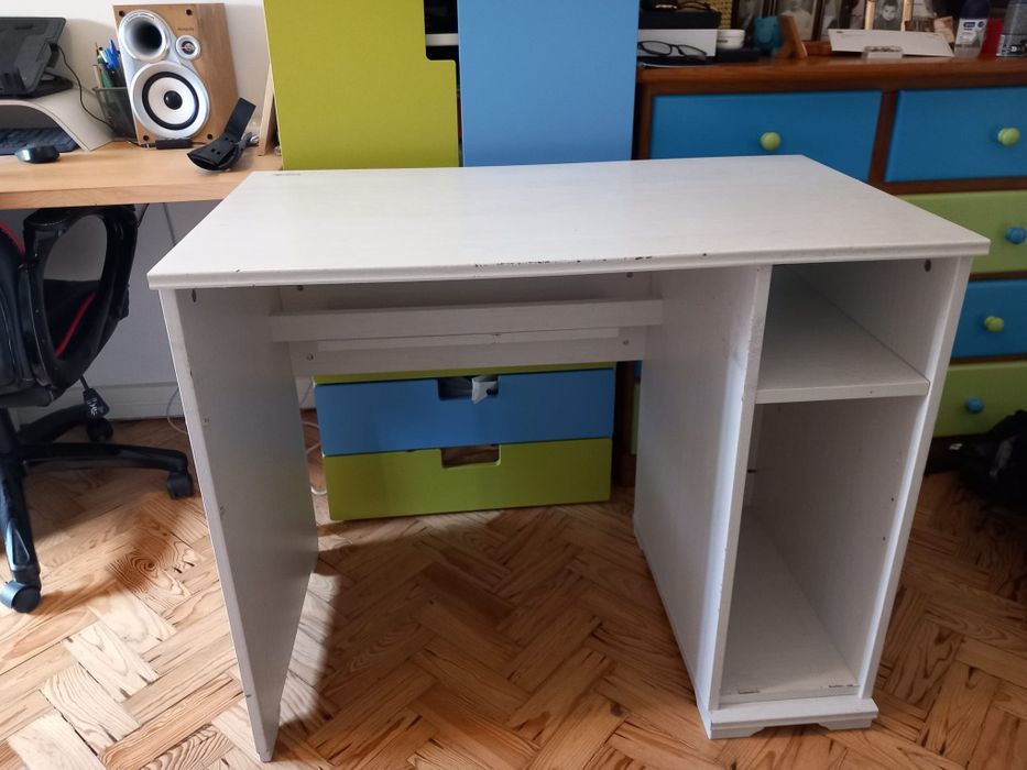 Secretária branca do Ikea