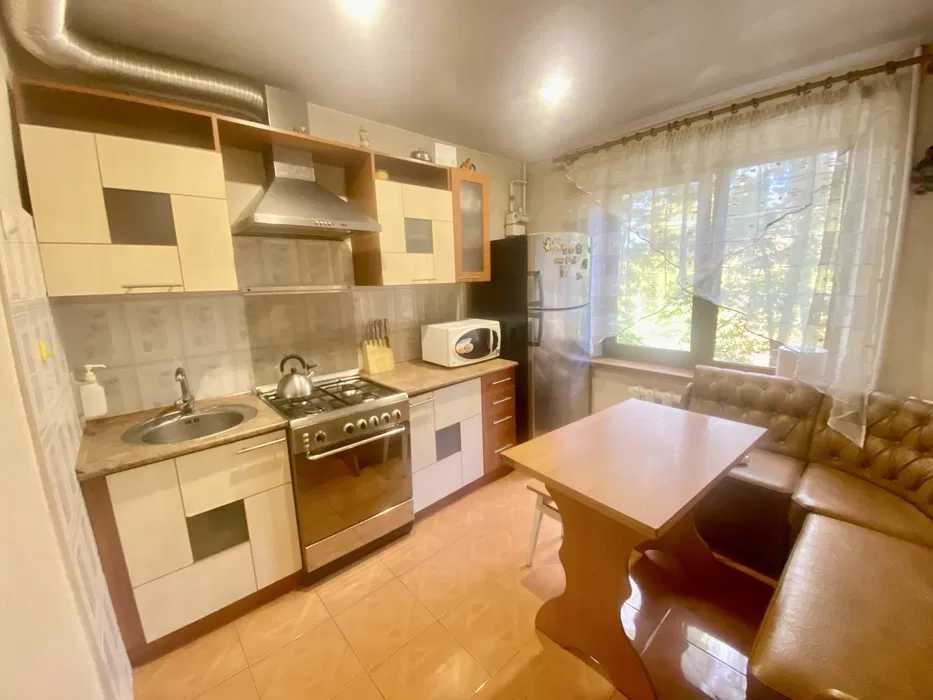 Продам 3и кімнатну квартиру 65м2 на  Тополі 1, буд.15 навпроти ТЦТерра