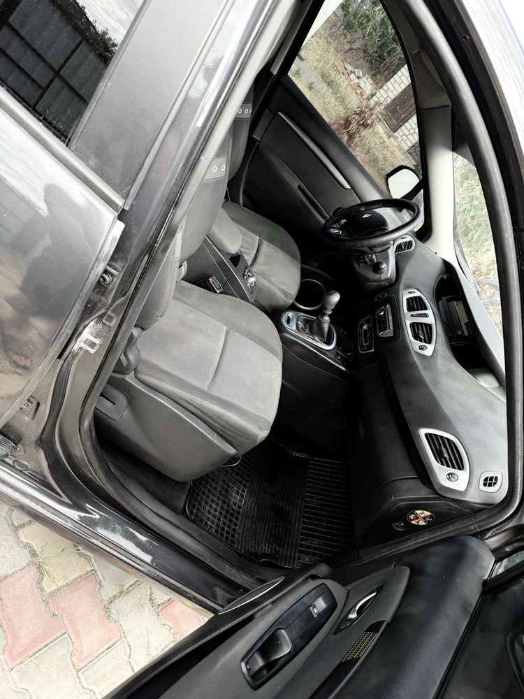 Renault , Рено Гранд Сценик Рестайлинг 2013 1.5 дизель