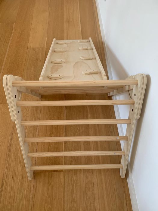 Triângulo de Pikler montessori novo