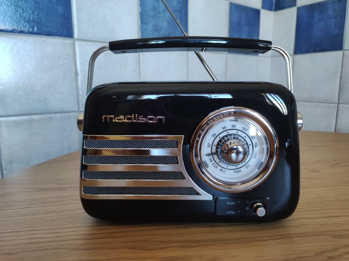 Rádio Vintage Madison.