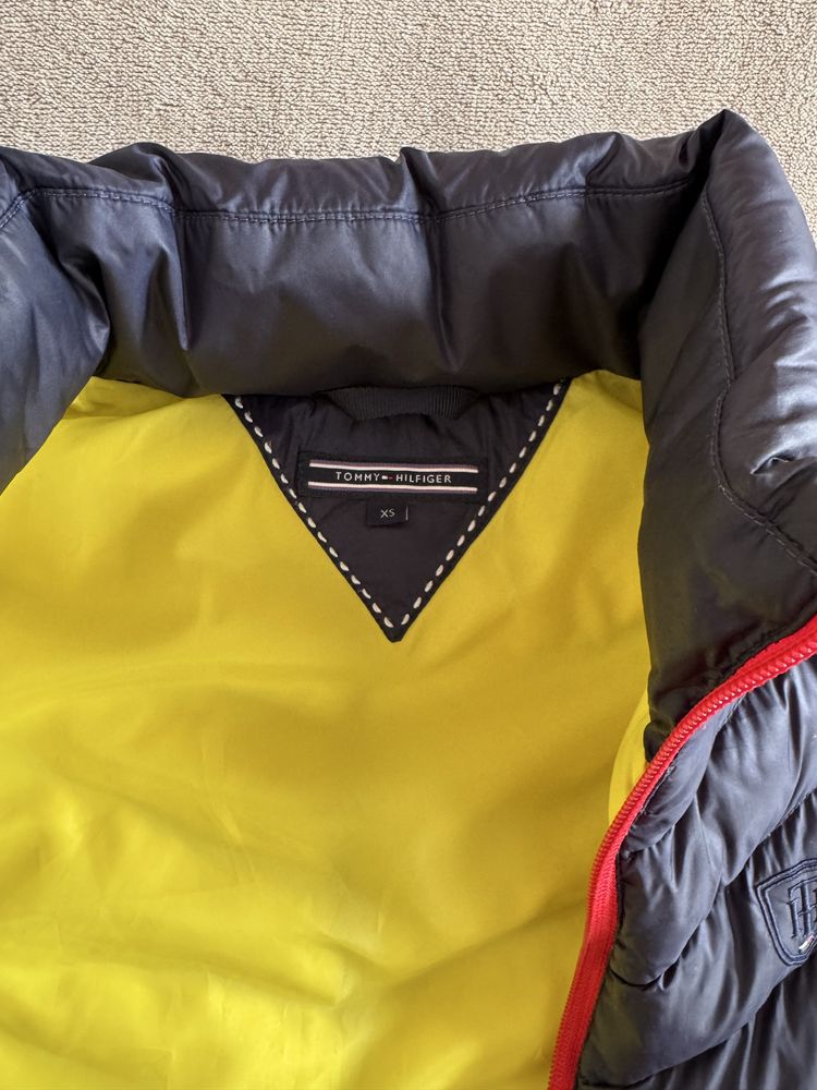 Жилетка Tommy Hilfiger xs