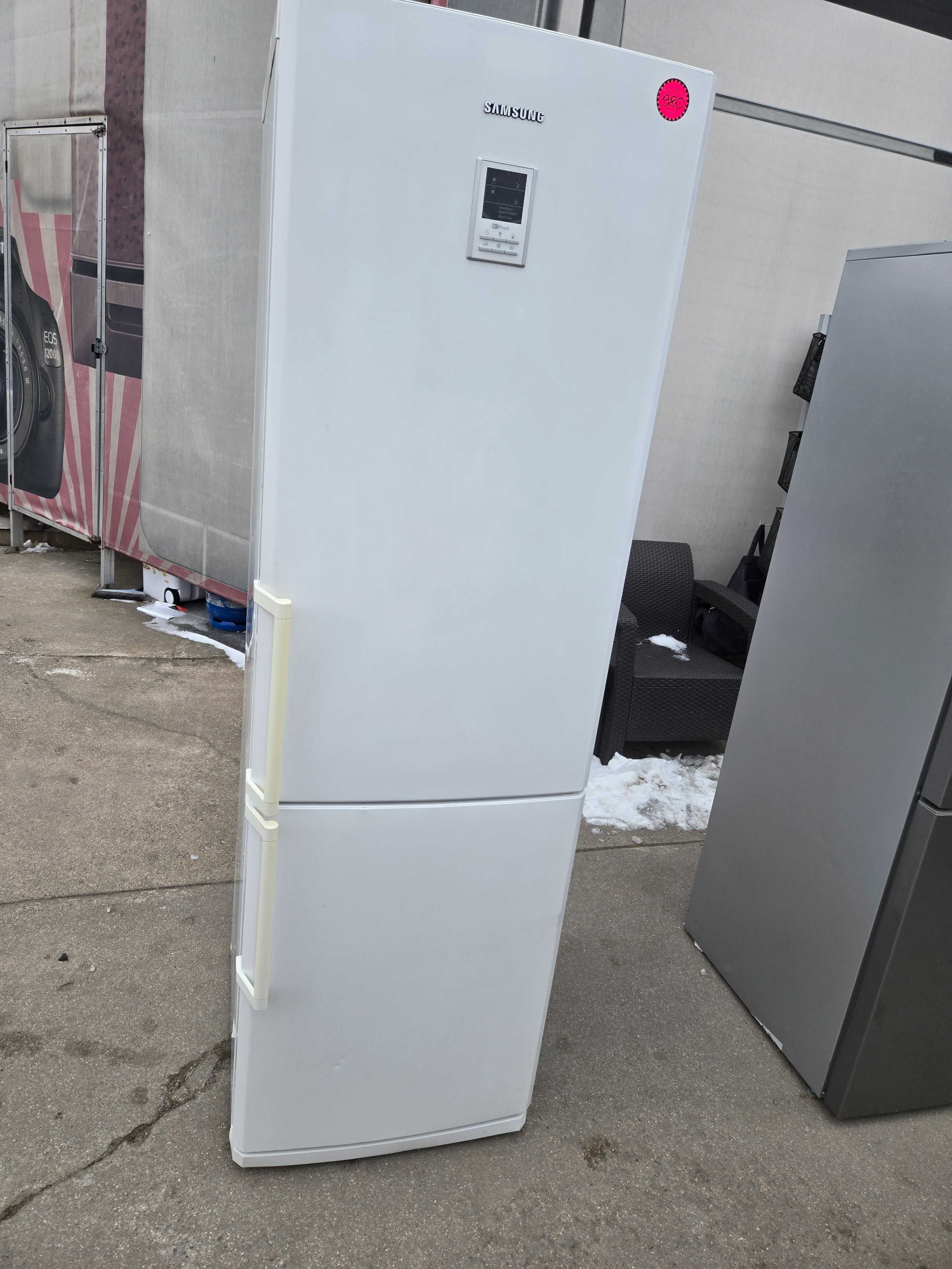Janki, ul. Wspólna 6 Lodówka Samsung 2m