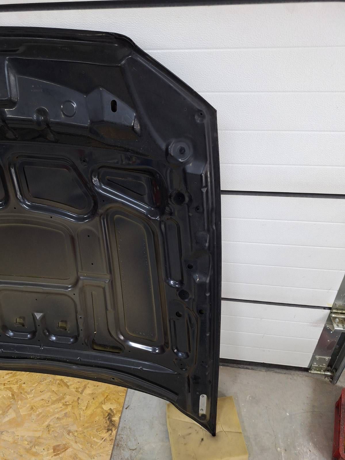 Maska ford mustng 2013, 2014 s197 5 grn w kolor UA czarna nr 26