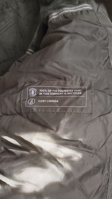 Продам куртку зимню