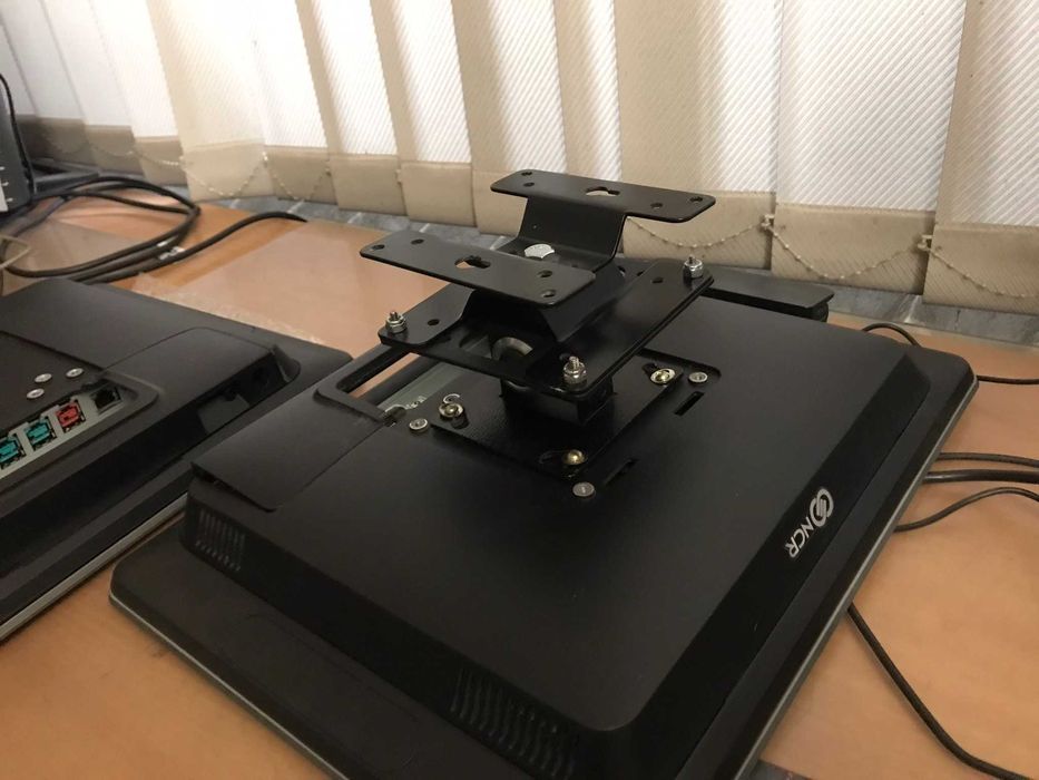 POS терминал NCR POS terminal4 ядра 4Gb(8Gb) без подставки