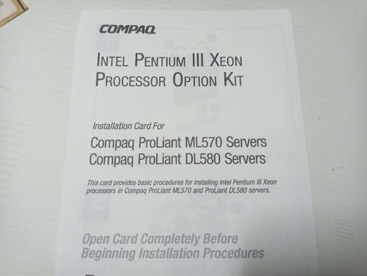 Processador Intel Pentium III XEON 700Mhz _ NOVO