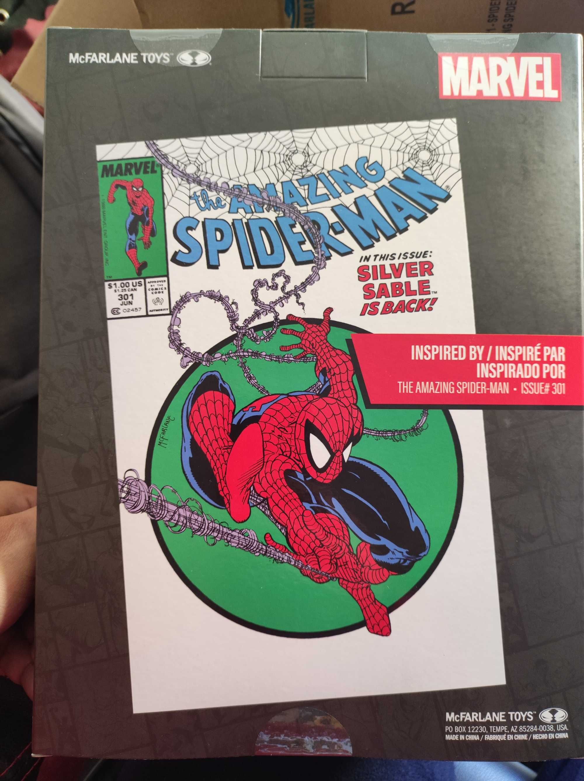 Estátua Spider-man autografada por Todd McFarlane
