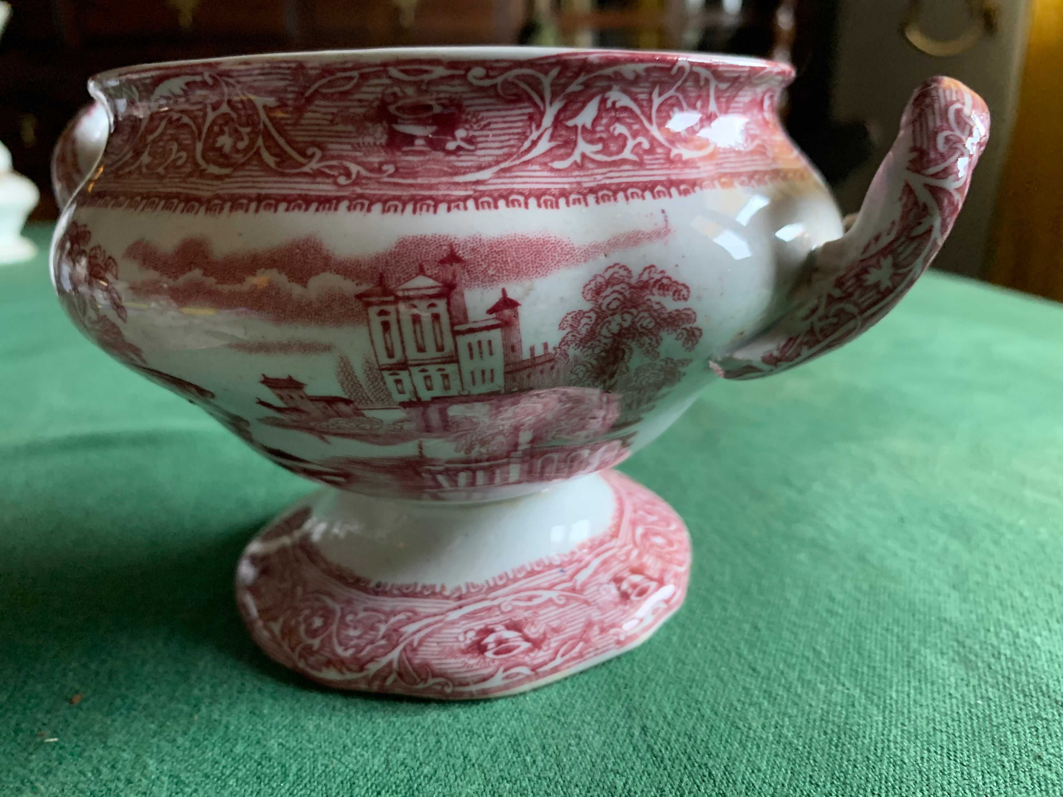 Molheira porcelana rosa com tampa