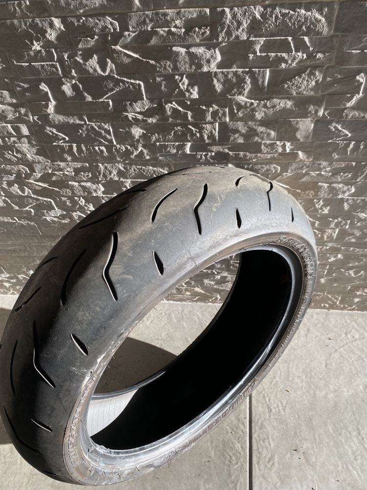 Pneu Mota Bridgestone 180/55 17