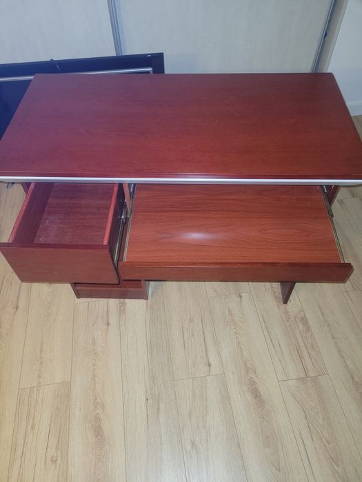 Biurko czereśnia sprzedam