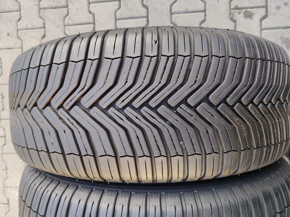 215/55/17 Michelin Cross Climate +