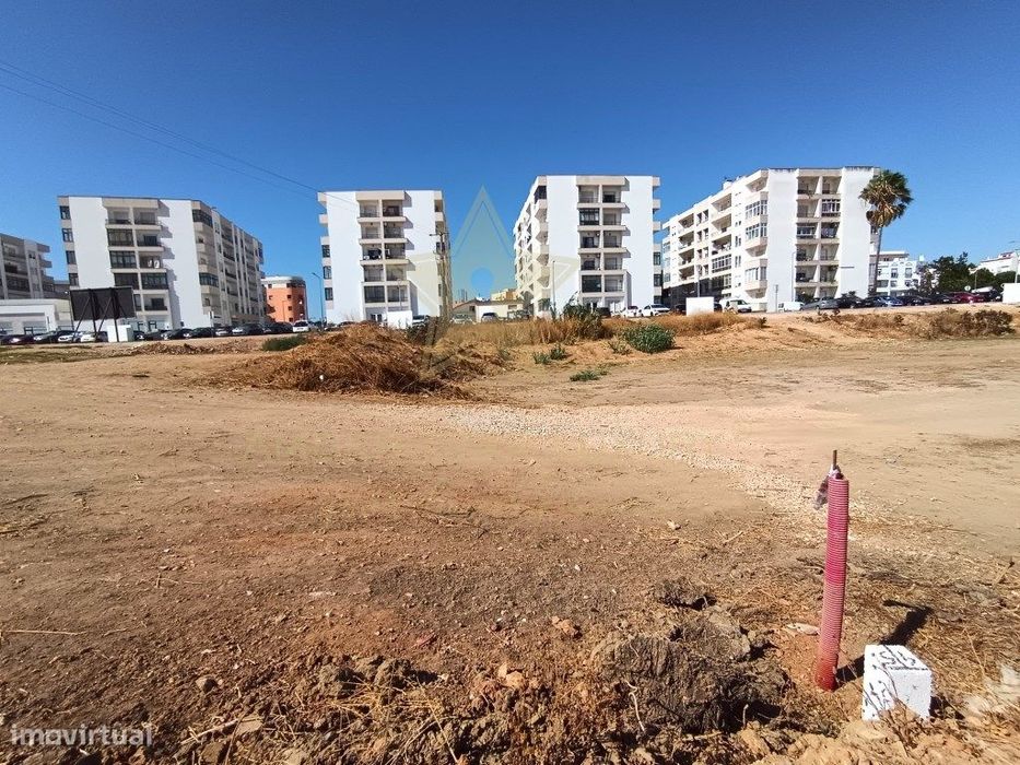 Lote Exclusivo em Lagoa - Oportunidade de Investimento no Algarve