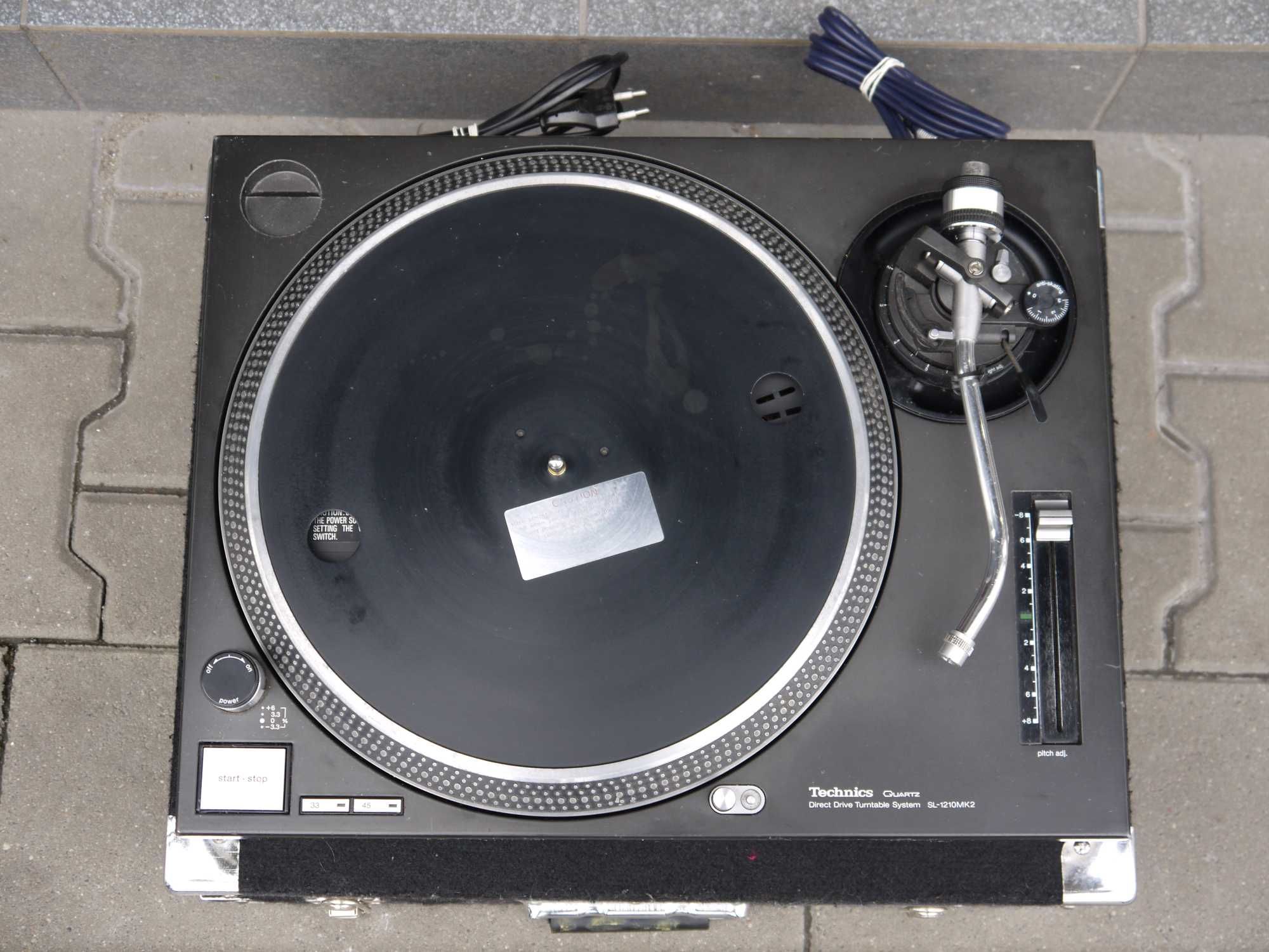 Gramofon Technics SL-1210MK2 + case Reloop black