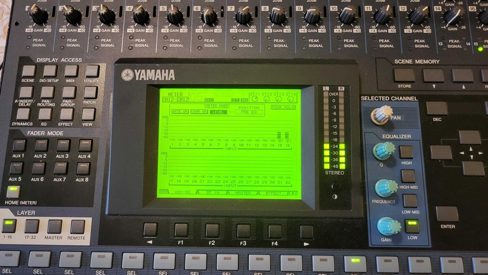 Mesa de Mistura Digital Yamaha 01v96 VCM