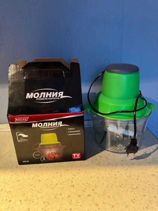 Подрібнювач, комбайн