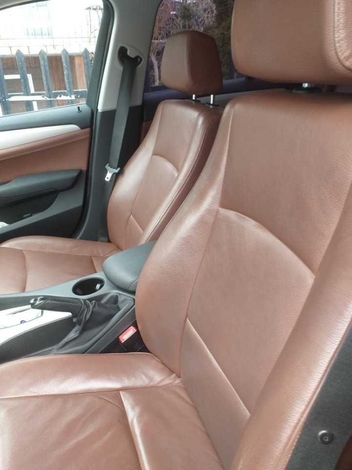 BMW X1 samochód osobowy
