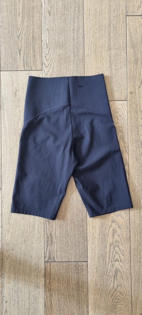OYSHO krótkie legginsy r.XS