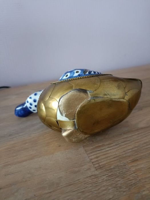 Mosiężno porcelanowa kaczka