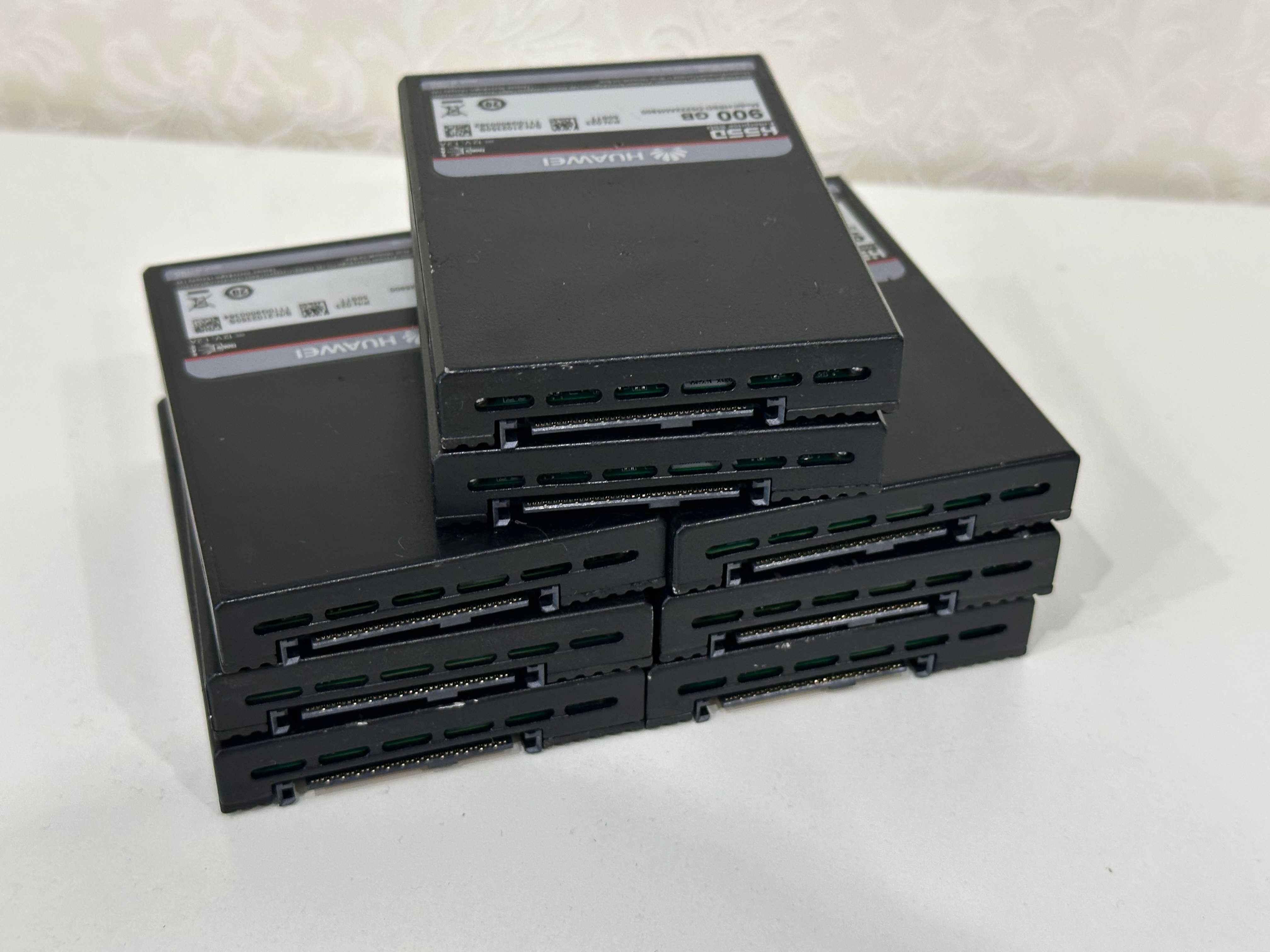Твердотілий Накопичувач SSD SAS Huawei 900Gb 12G SAS 2,5" D5222AM5900