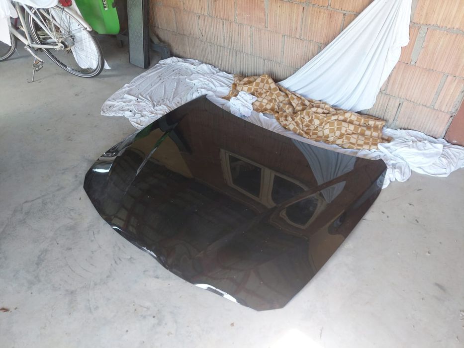 Uszkodzona maska bmw f30