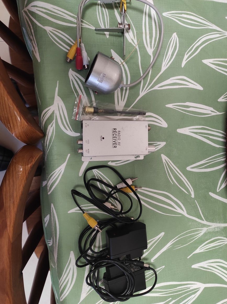 Vendo câmera vigilância sem fios