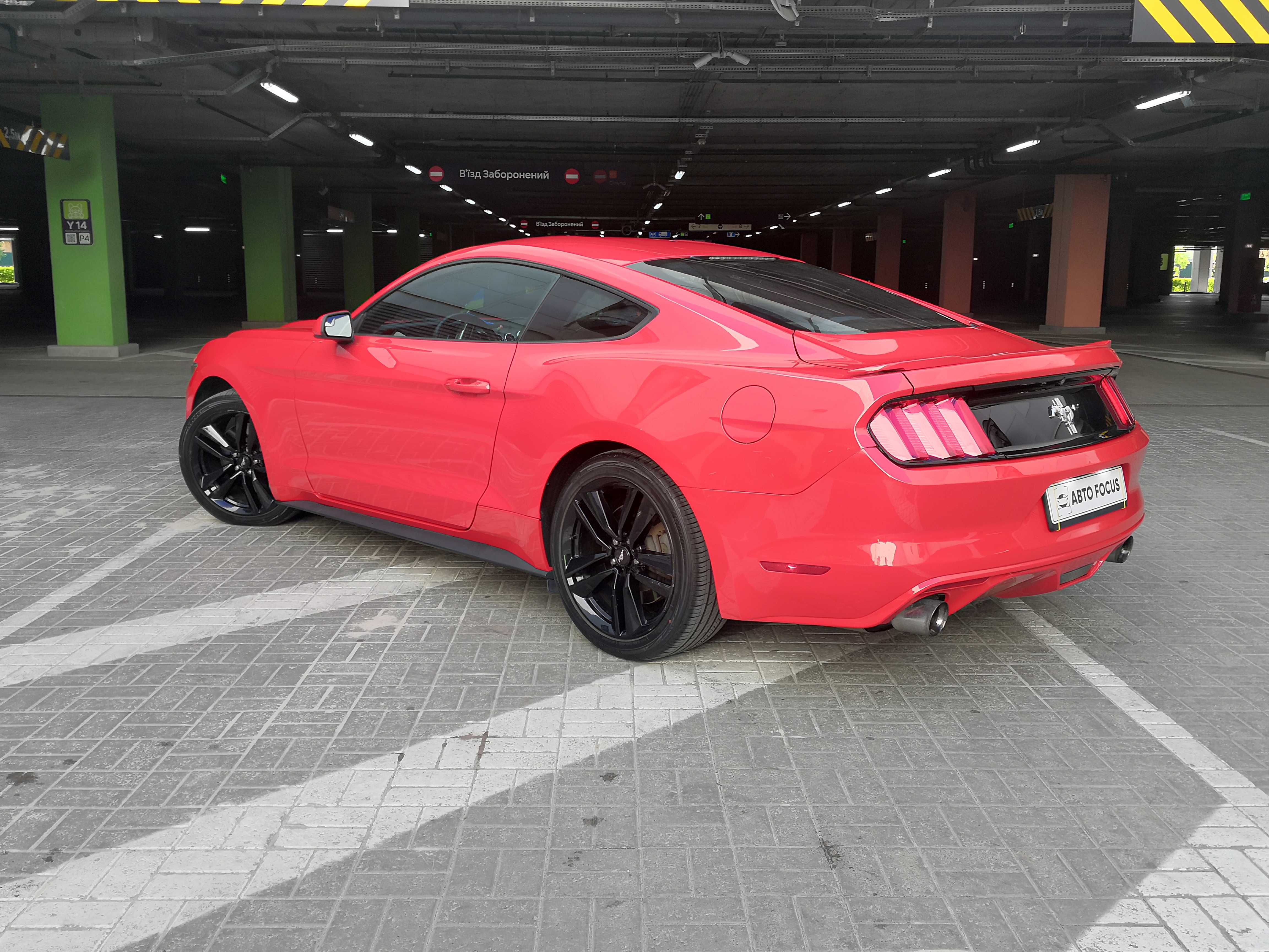 Продається Ford Mustang 2015 року