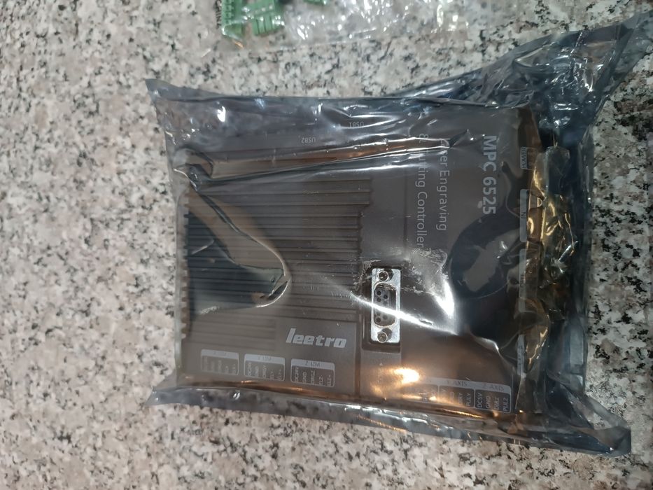 Controlador laser leetro