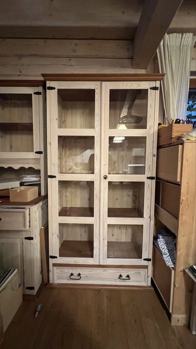 Kredens witryna regał drewniane lite drewno