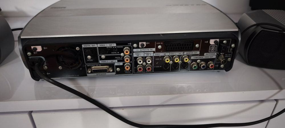 Aparelhagem Sony HCD-X1 com colunas