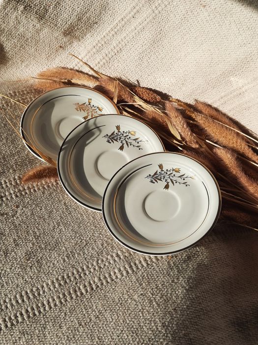 Filiżanki do espresso kawy spodki duety zestaw złote kwiaty porcelana