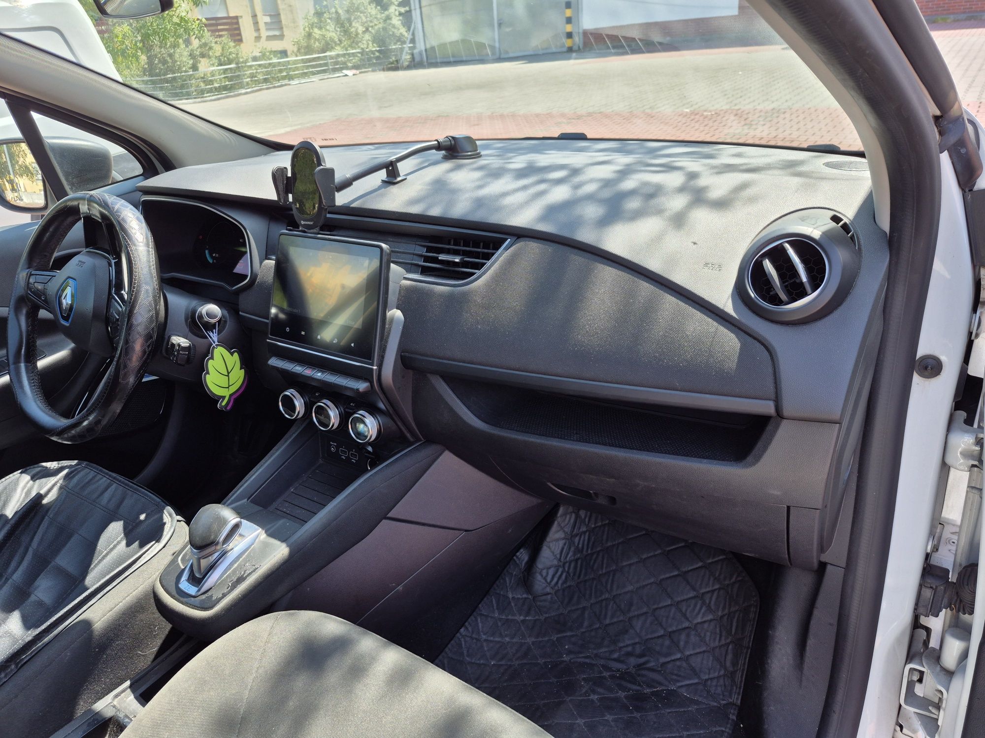 Renault Zoe 50/2020 não tem aluguer bataria