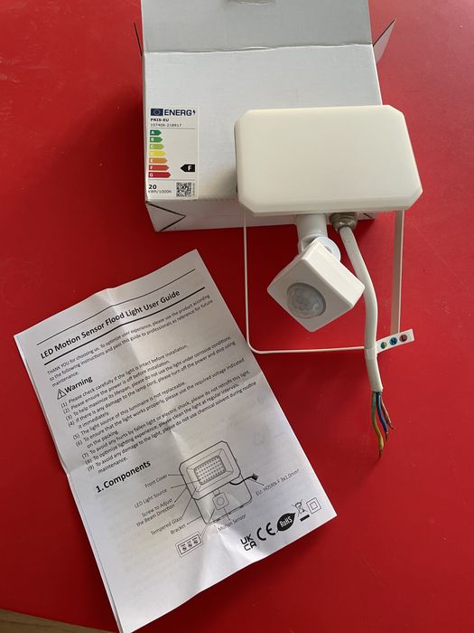 Projetor Led de exterior/interior com detetor de movimento