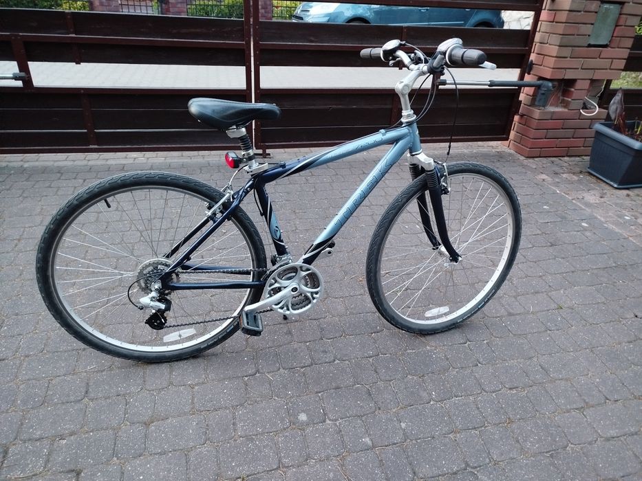 Rower TREK rama 17,5 " koła 28