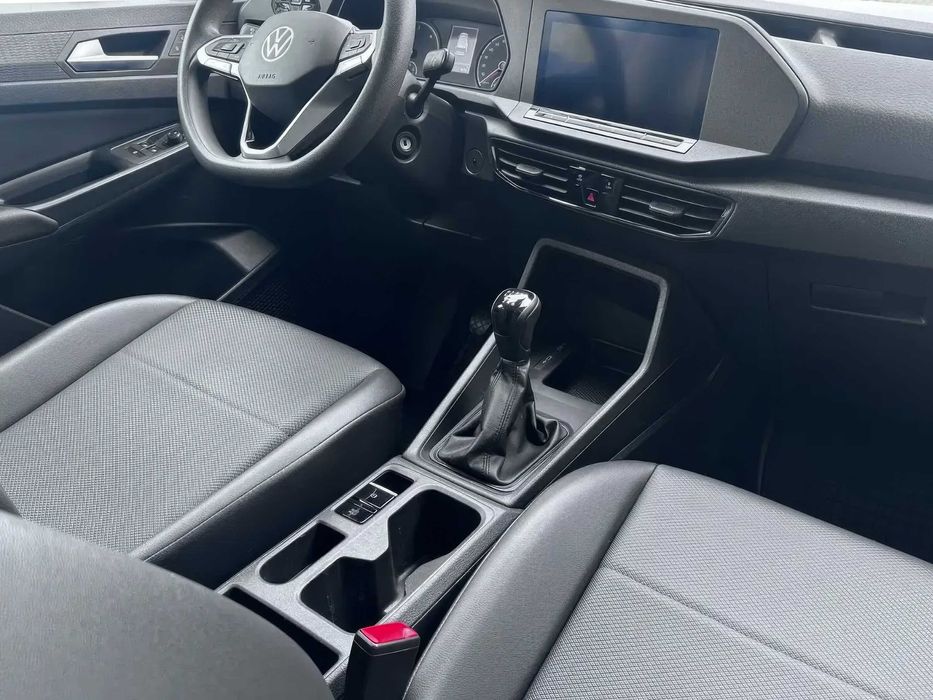 Volkswagen Caddy      2021