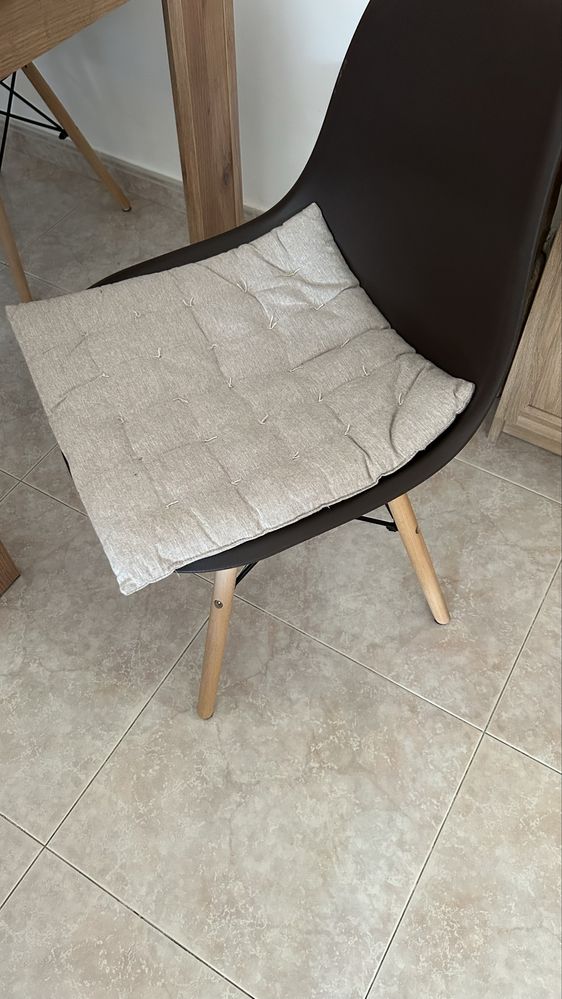 Cadeiras mesa jantar com pouco uso