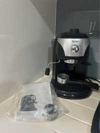 máquina de café DeLonghi