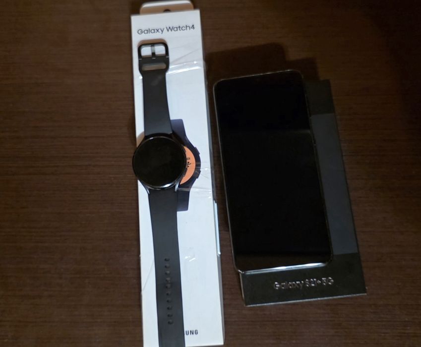 Продам Samsung S21+5g 526