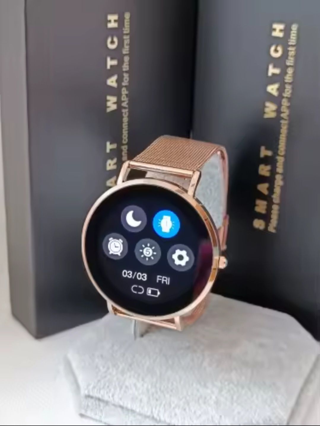 Nowy Ultra Cienki Smartwatch 6,8 mm
