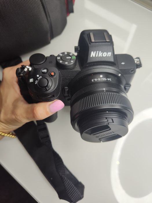 Nikon z 5, kupiony 1lipiec 2024,zrobione 2tys zdjęć plus obiektyw,gwar