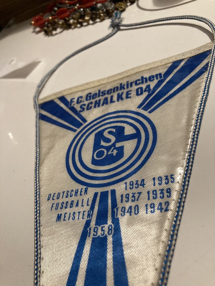 Proporczyk Schalke Gelsenkirchen z 1958 roku