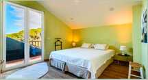 774618 - Quarto com cama de casal, com casa de...