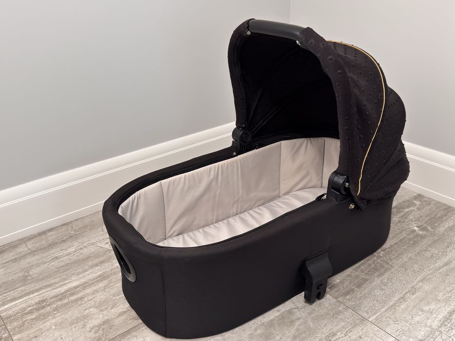 Модульная детская коляска 3 в 1 TRIO BEST FRIEND PRO LIGHT BLACK RELUX